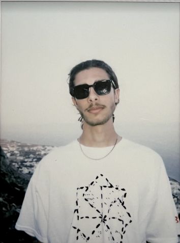 Image of fashion designer Brozen Taylor-Bogaars